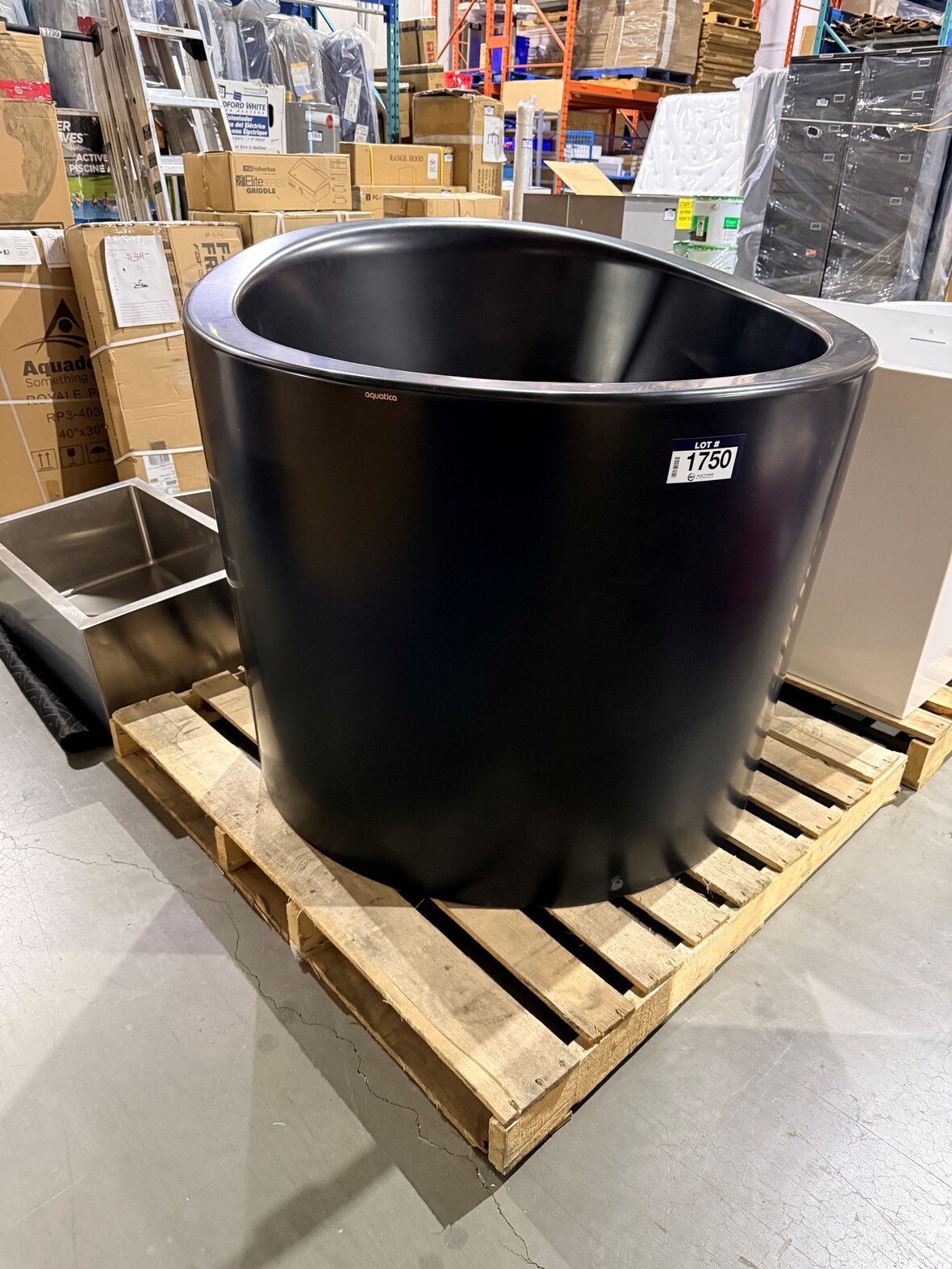 Bid on Bathtubs, Showers, Sinks & MORE!